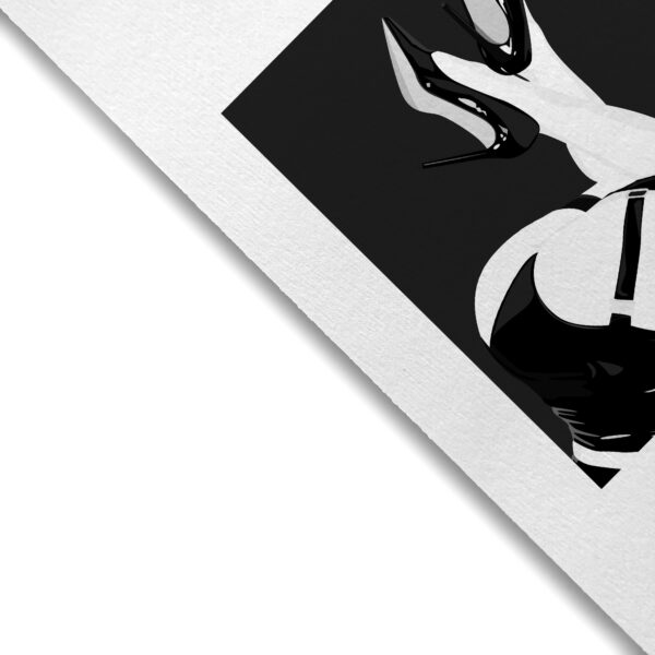 Élans noirs & talons hauts - Illustration érotique noir et blanc – Image 4
